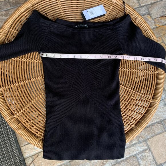 Guess Off the Shoulder Caylee Ribbed Pull Over Sweater Sz S NWT - Picture 9 of 14
